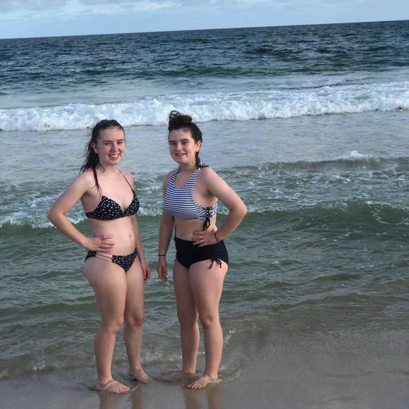 Meet your Posher, Isabella - Picture 1 of 1